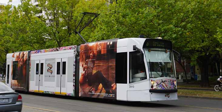 Yarra Trams Combino 3513 Tommy Hilfiger